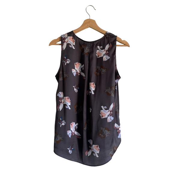 Banana Republic Gray Floral Tank Top - Picture 2 of 4